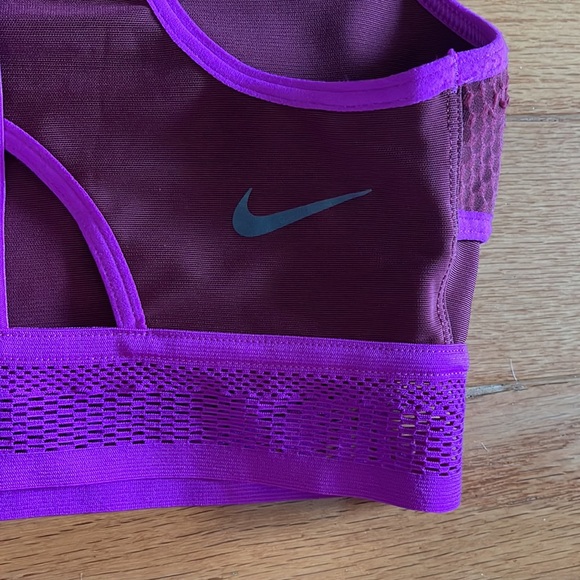 NWOT NIKE MESH SPORTS BRA SIZE S - Picture 4 of 5